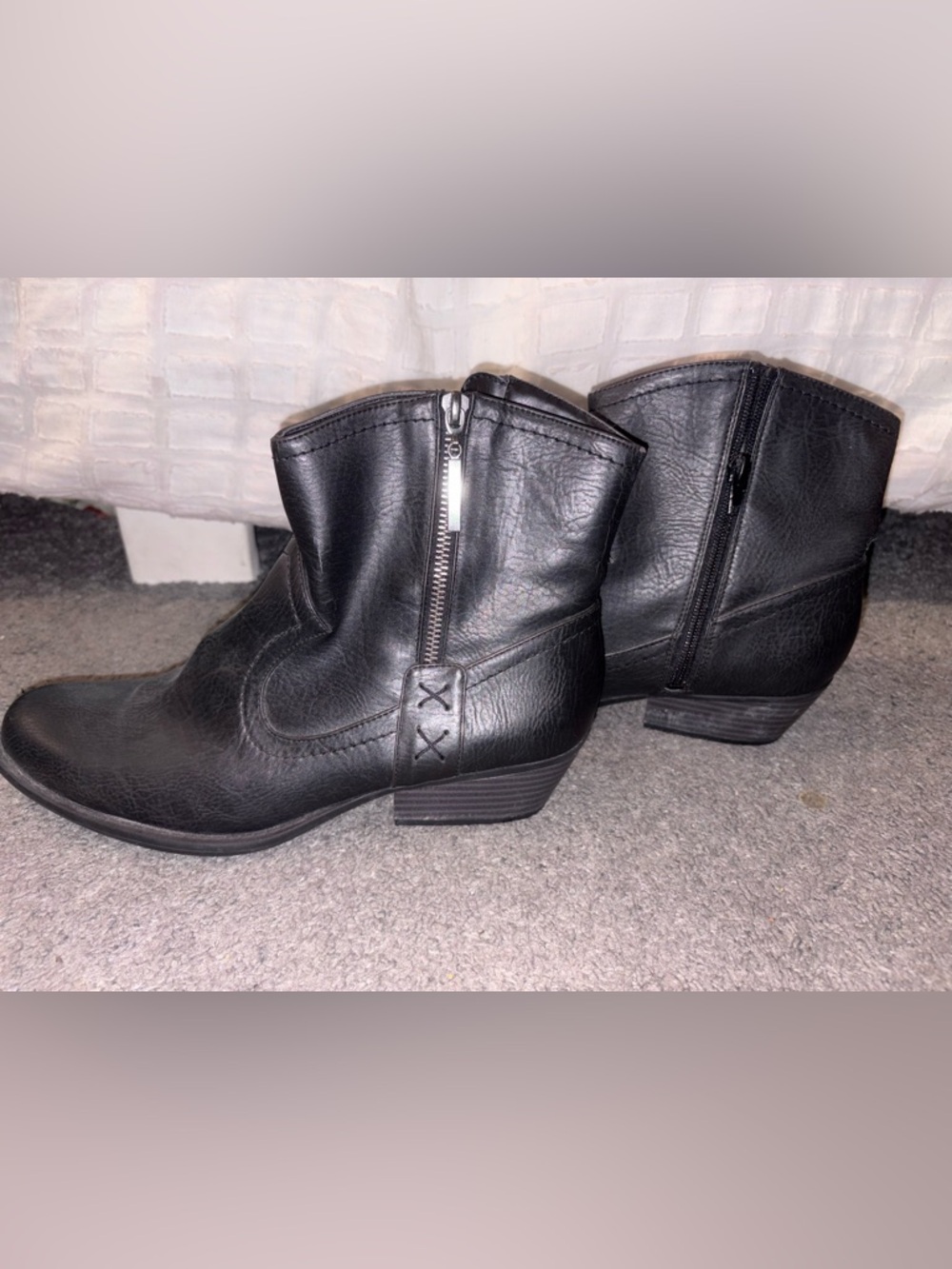 🤠 Studio Paolo Western Ankle Boots Size 9 | Black Faux Leather Low Heel Booties